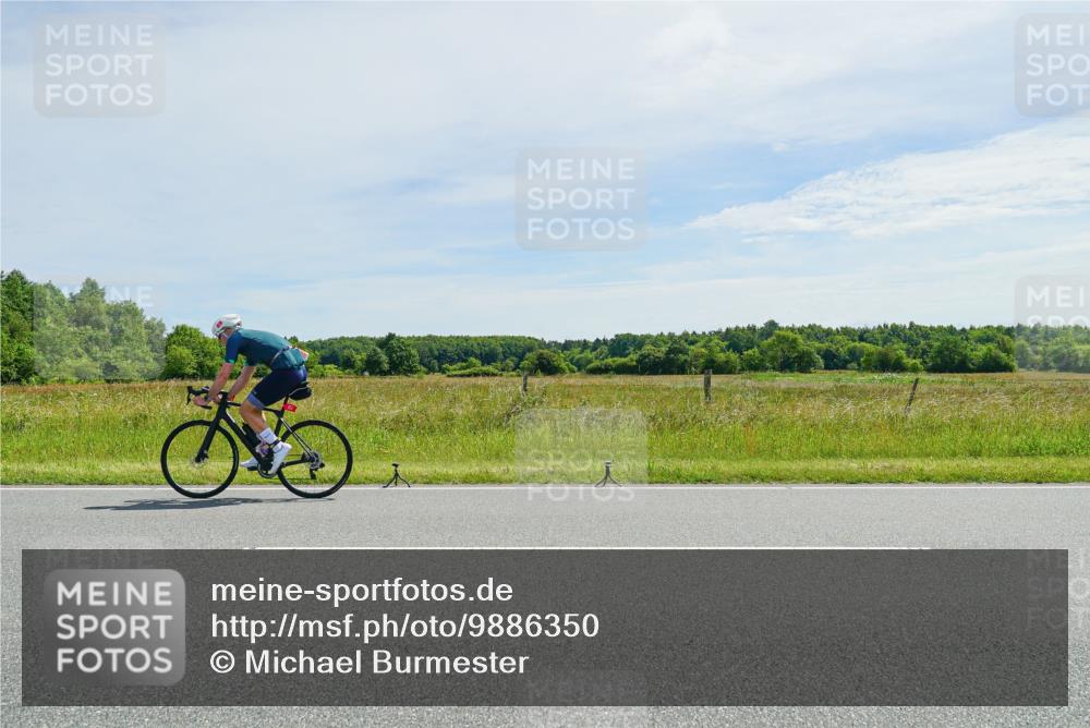 21.06.2026 - Viking Triathlon Michael Burmester http://msf.ph/oto/9886350 21.06.2026 11:48:02 Radfahren 37, 185, 189, 378, 427, 474, 559, 601 meine-sportfotos.de