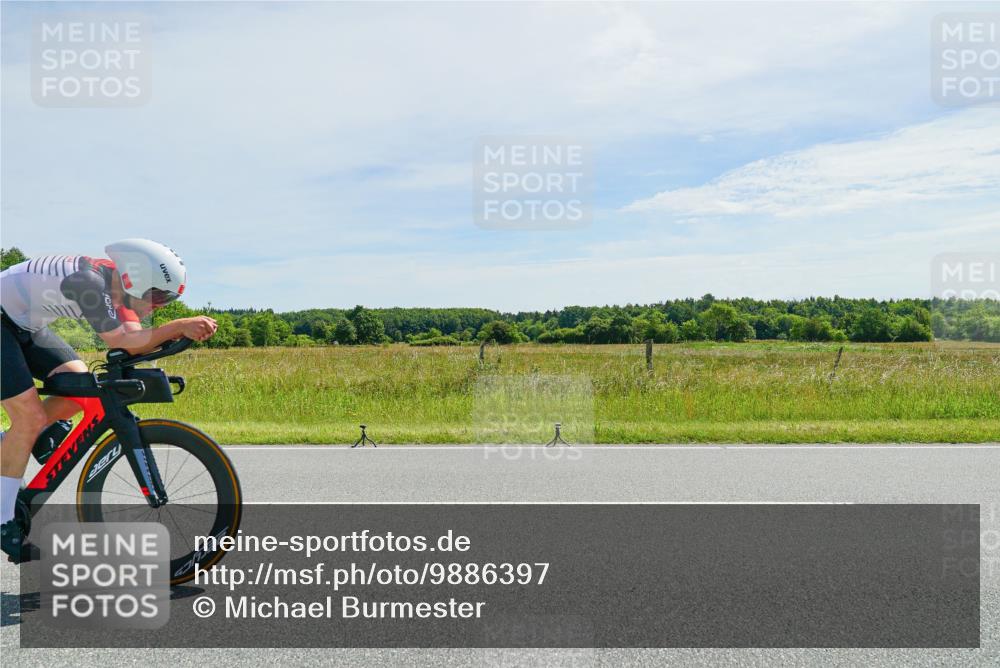 21.06.2026 - Viking Triathlon Michael Burmester http://msf.ph/oto/9886397 21.06.2026 11:48:30 Radfahren 34, 45, 97, 125, 125, 150, 150, 188, 197, 250, 303, 327, 340, 434, 485, 553, 553, 616, 622, 622, 651, 652, 663, 665, 669 meine-sportfotos.de