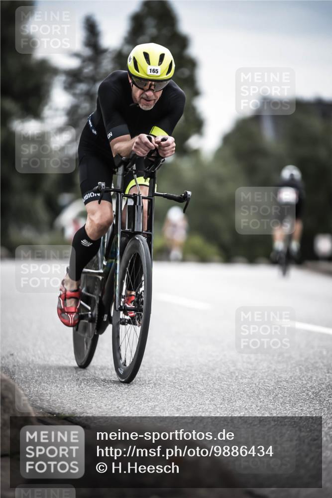 21.06.2026 - 29. Vierlanden-Triathlon H.Heesch http://msf.ph/oto/9886434 21.06.2026 10:40:52 Radfahren 39, 165, 180, 231, 269, 289, 301, 316 meine-sportfotos.de