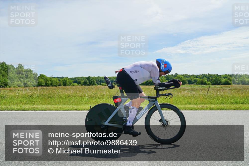 21.06.2026 - Viking Triathlon Michael Burmester http://msf.ph/oto/9886439 21.06.2026 11:48:41 Radfahren 125, 150, 250, 250, 283, 291, 305, 434, 485, 553, 616, 616, 622, 651, 669 meine-sportfotos.de