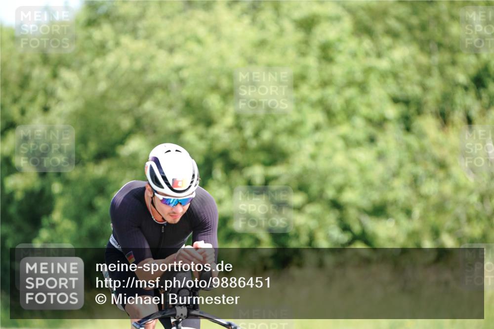 21.06.2026 - Viking Triathlon Michael Burmester http://msf.ph/oto/9886451 21.06.2026 11:27:11 Radfahren 41, 44, 63, 65, 74, 87, 94, 111, 154, 162, 163, 166, 227, 266, 275, 344, 411, 460, 484, 522, 569, 649, 651, 665, 668 meine-sportfotos.de