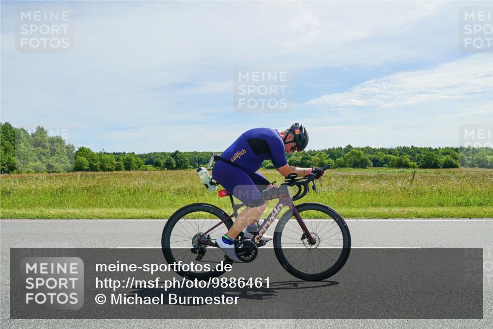 21.06.2026 - Viking Triathlon Michael Burmester http://msf.ph/oto/9886461 21.06.2026 11:48:46 Radfahren 125, 150, 250, 250, 283, 291, 305, 434, 553, 616, 622, 669 meine-sportfotos.de