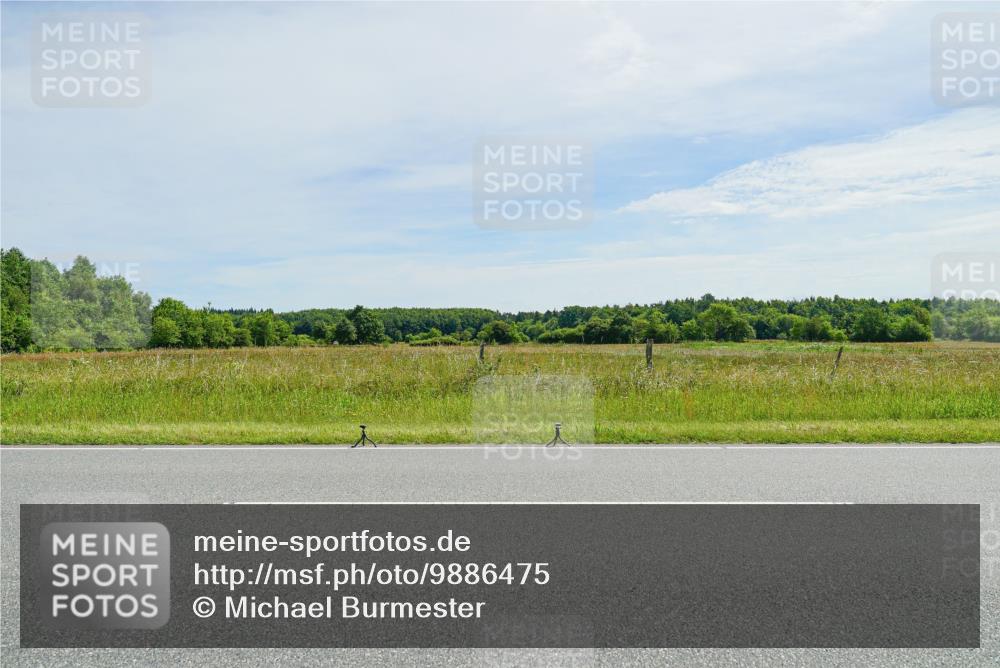 21.06.2026 - Viking Triathlon Michael Burmester http://msf.ph/oto/9886475 21.06.2026 11:48:48 Radfahren 125, 150, 250, 250, 283, 291, 305, 553, 616, 622, 669 meine-sportfotos.de