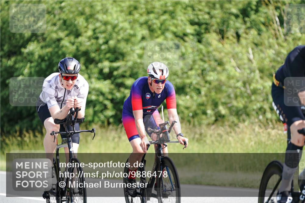 21.06.2026 - Viking Triathlon Michael Burmester http://msf.ph/oto/9886478 21.06.2026 11:27:12 Radfahren 41, 44, 63, 65, 74, 87, 94, 111, 154, 162, 163, 166, 227, 266, 275, 344, 411, 460, 484, 522, 569, 649, 651, 665, 668 meine-sportfotos.de