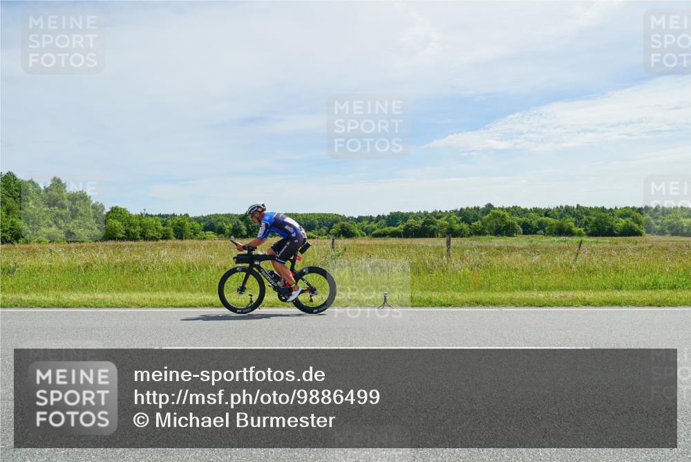 21.06.2026 - Viking Triathlon Michael Burmester http://msf.ph/oto/9886499 21.06.2026 11:49:06 Radfahren 167, 175, 203, 296, 298, 307, 433, 473 meine-sportfotos.de