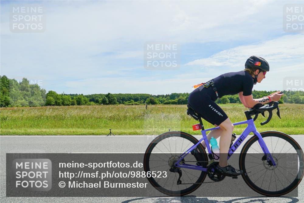 21.06.2026 - Viking Triathlon Michael Burmester http://msf.ph/oto/9886523 21.06.2026 11:49:36 Radfahren 9, 38, 40, 156, 168, 175, 207, 254, 471, 489, 498, 629 meine-sportfotos.de