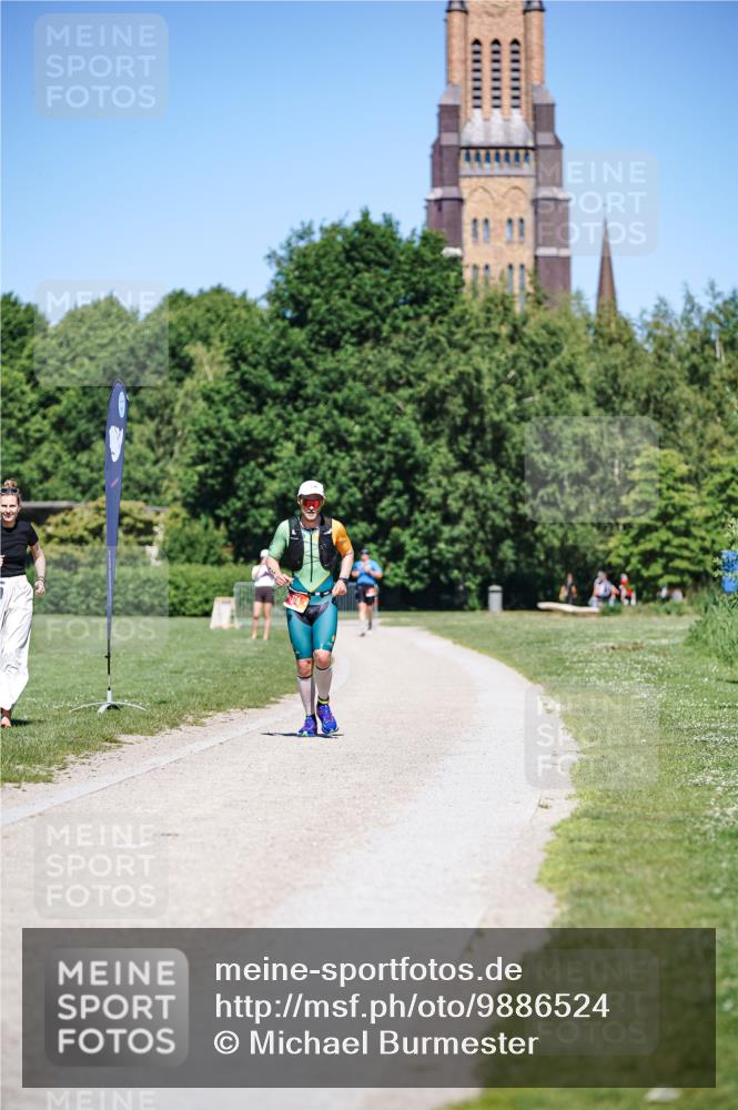 21.06.2026 - Viking Triathlon Michael Burmester http://msf.ph/oto/9886524 21.06.2026 16:15:56 Radfahren  meine-sportfotos.de