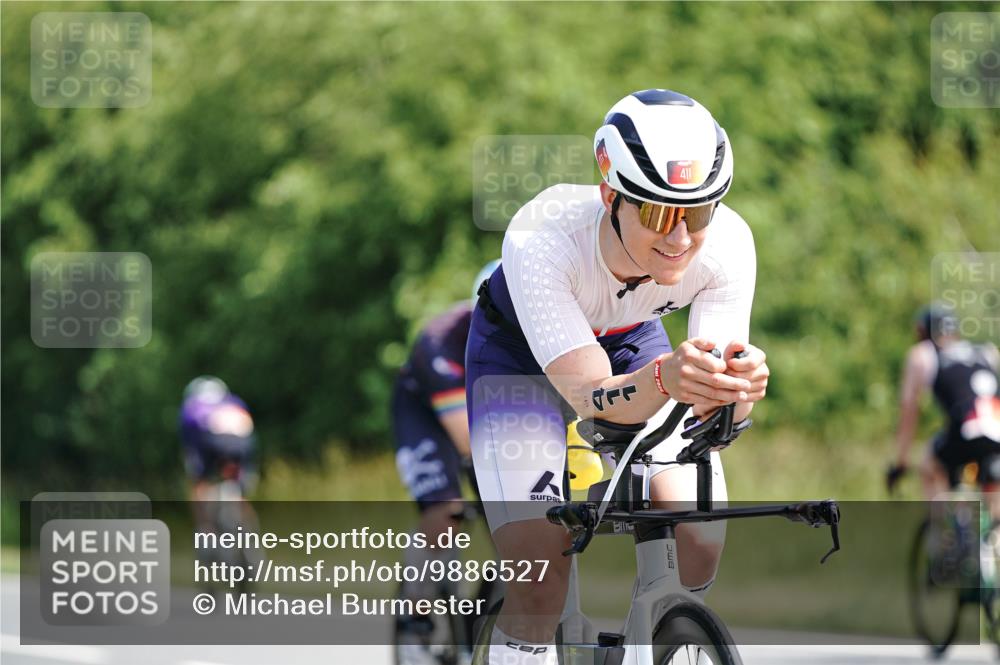 21.06.2026 - Viking Triathlon Michael Burmester http://msf.ph/oto/9886527 21.06.2026 11:27:15 Radfahren 41, 44, 63, 74, 87, 94, 111, 154, 162, 163, 166, 227, 266, 275, 411, 484, 522, 567, 649, 651, 665, 668 meine-sportfotos.de