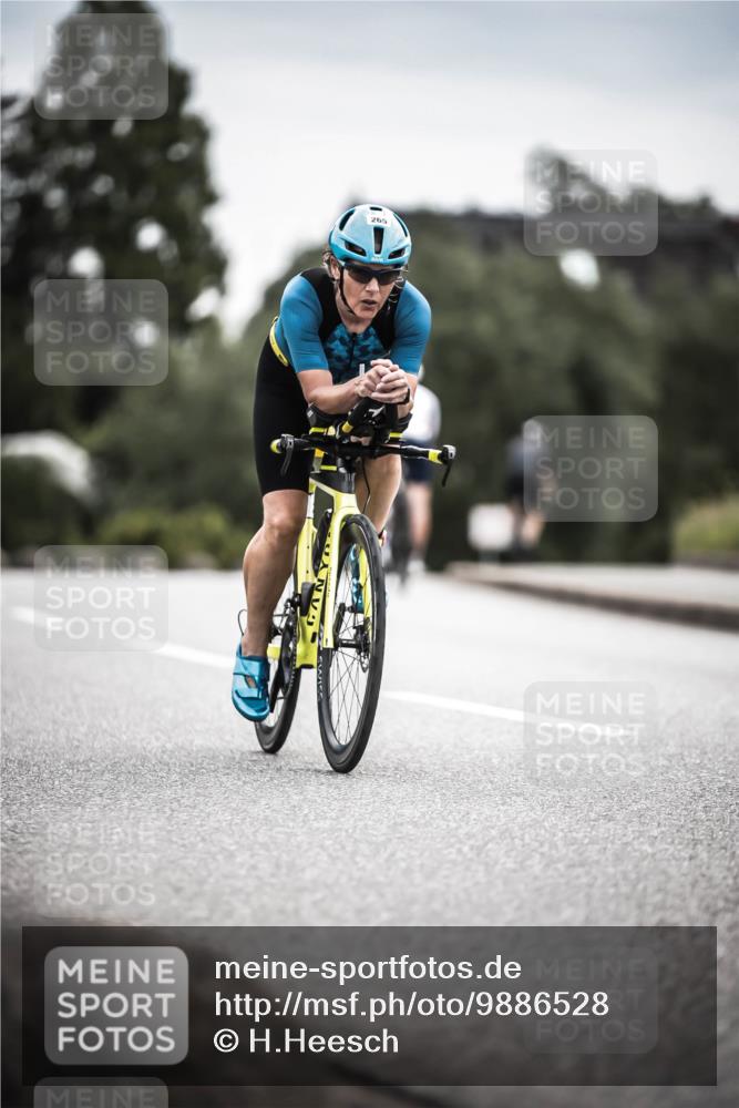 21.06.2026 - 29. Vierlanden-Triathlon H.Heesch http://msf.ph/oto/9886528 21.06.2026 10:41:03 Radfahren 265, 301 meine-sportfotos.de