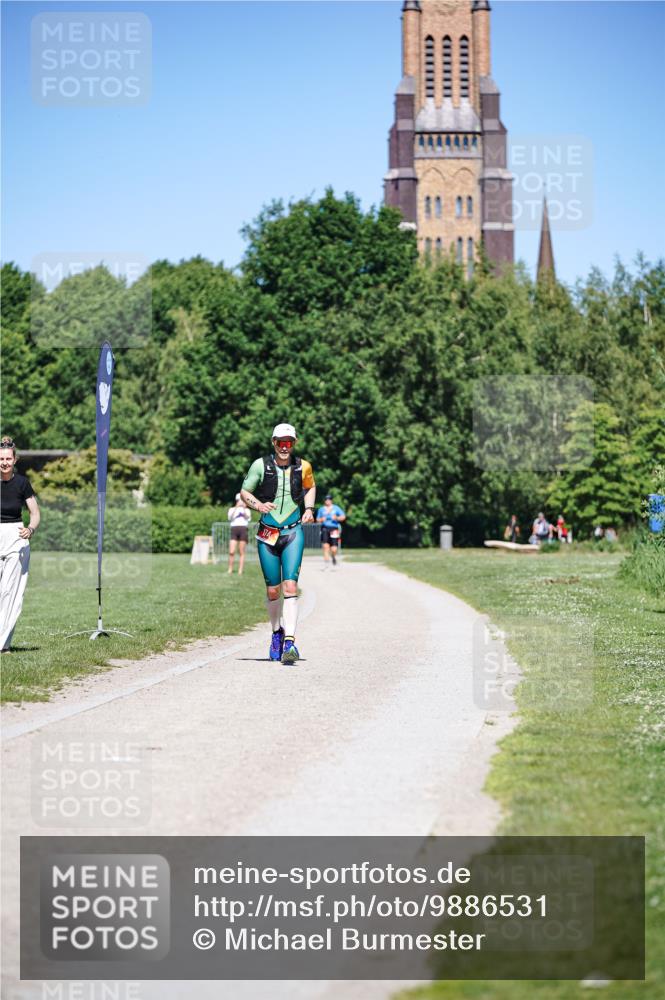 21.06.2026 - Viking Triathlon Michael Burmester http://msf.ph/oto/9886531 21.06.2026 16:15:56 Radfahren  meine-sportfotos.de