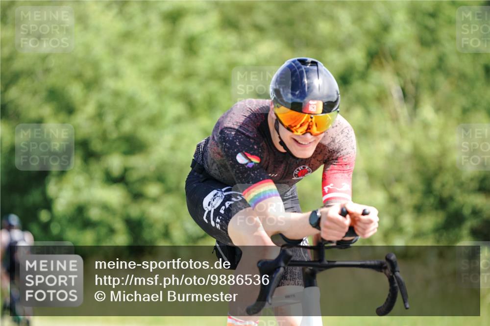 21.06.2026 - Viking Triathlon Michael Burmester http://msf.ph/oto/9886536 21.06.2026 11:27:16 Radfahren 41, 44, 63, 74, 87, 94, 111, 154, 162, 163, 166, 227, 266, 275, 411, 417, 484, 522, 567, 649, 651, 665, 668 meine-sportfotos.de