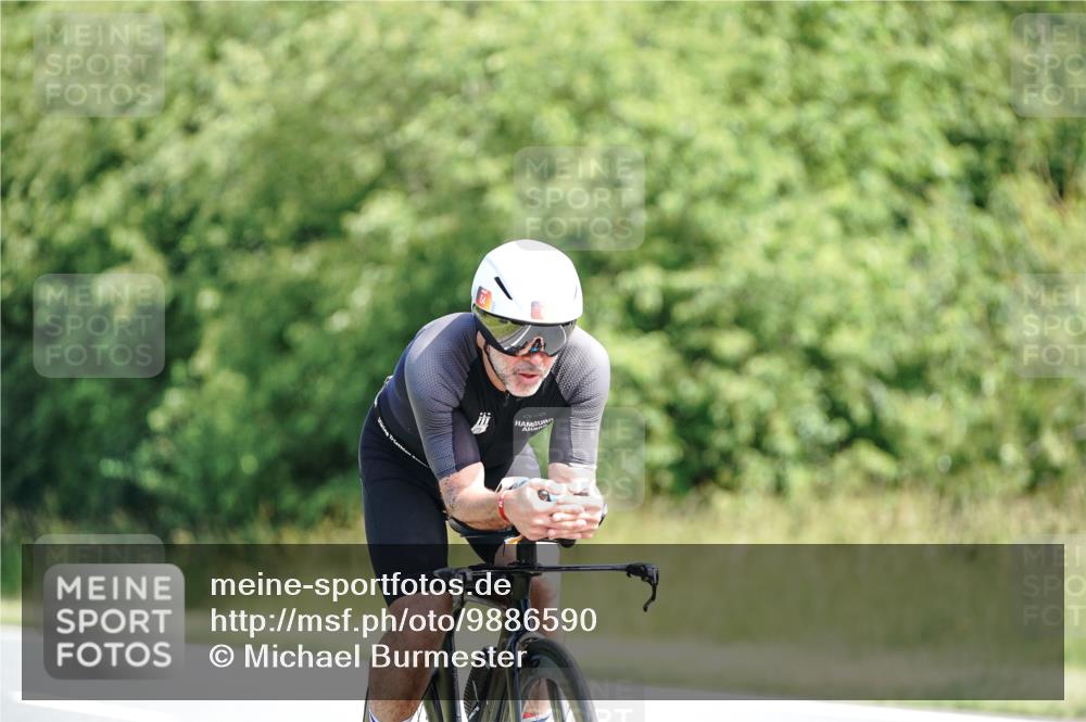 21.06.2026 - Viking Triathlon Michael Burmester http://msf.ph/oto/9886590 21.06.2026 11:27:20 Radfahren 44, 63, 74, 87, 111, 154, 162, 163, 166, 227, 266, 275, 411, 417, 484, 522, 567, 649, 651, 665 meine-sportfotos.de