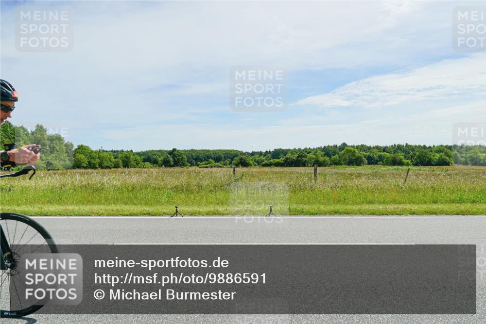 21.06.2026 - Viking Triathlon Michael Burmester http://msf.ph/oto/9886591 21.06.2026 11:50:15 Radfahren 76, 152, 218, 244, 272, 297, 297, 300, 333, 519, 614, 614, 633 meine-sportfotos.de