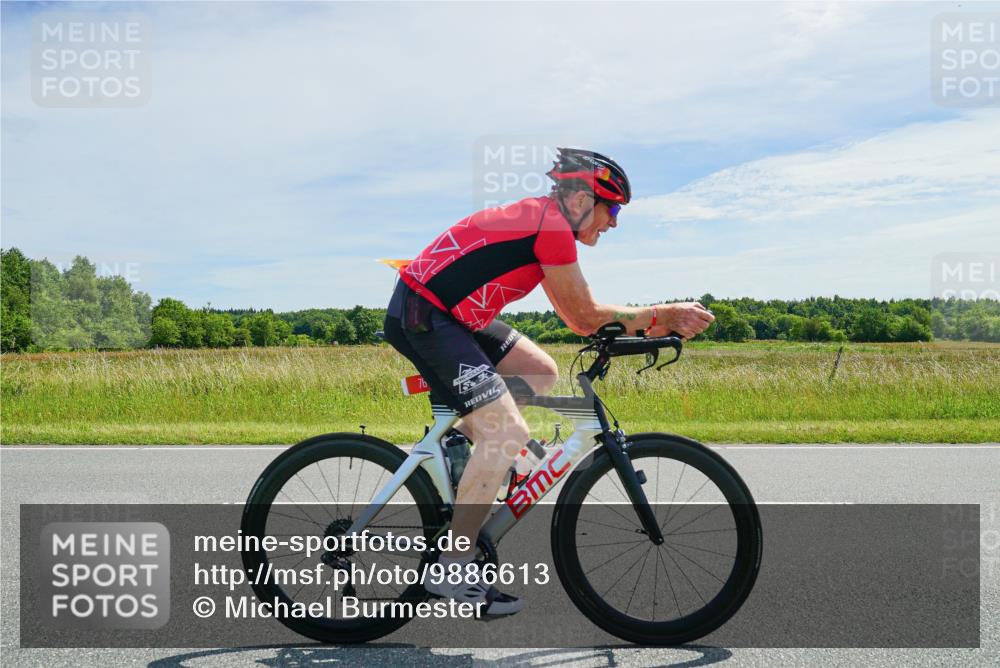 21.06.2026 - Viking Triathlon Michael Burmester http://msf.ph/oto/9886613 21.06.2026 11:50:19 Radfahren 33, 76, 152, 244, 272, 297, 297, 300, 414, 519, 614, 633, 641 meine-sportfotos.de