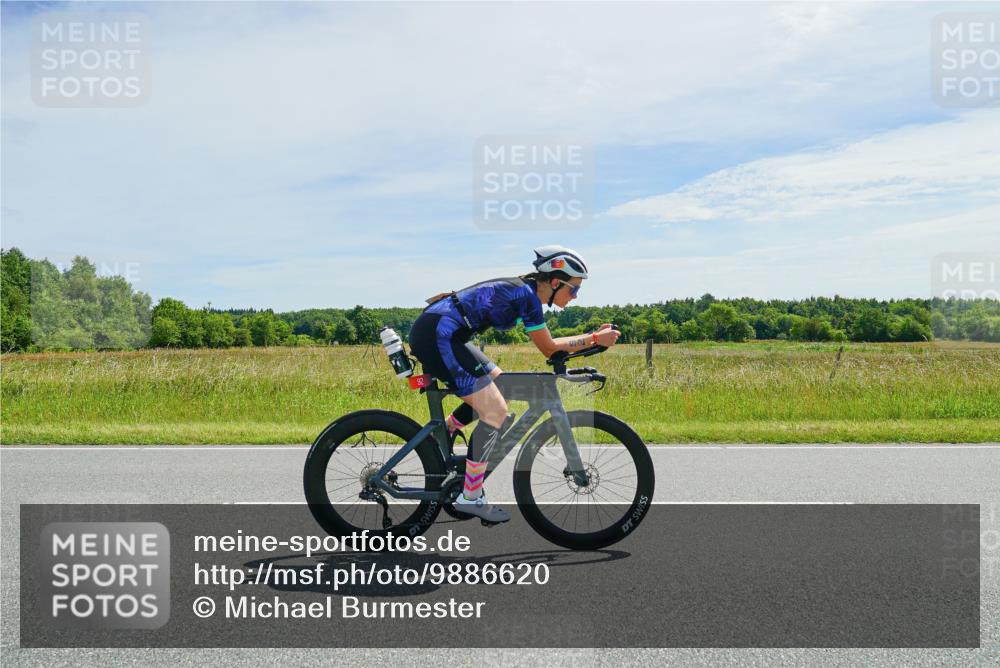 21.06.2026 - Viking Triathlon Michael Burmester http://msf.ph/oto/9886620 21.06.2026 11:50:32 Radfahren 33, 76, 92, 107, 151, 174, 229, 297, 351, 376, 385, 414, 422, 512, 557, 574, 618, 641, 641 meine-sportfotos.de