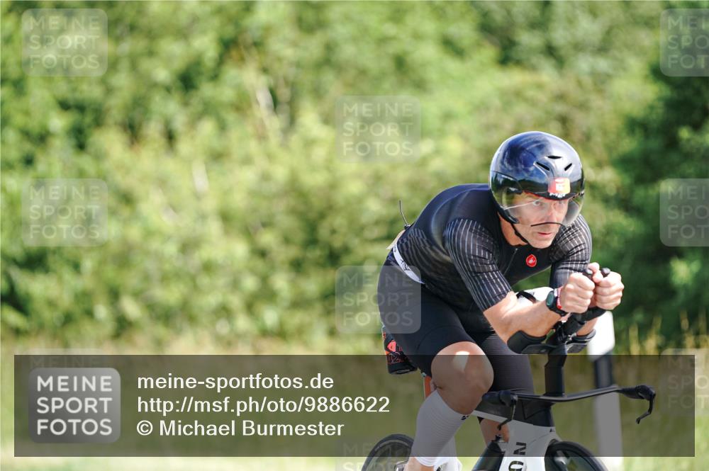21.06.2026 - Viking Triathlon Michael Burmester http://msf.ph/oto/9886622 21.06.2026 11:27:22 Radfahren 44, 74, 87, 154, 163, 166, 227, 275, 301, 411, 417, 484, 522, 567, 649, 651, 665 meine-sportfotos.de