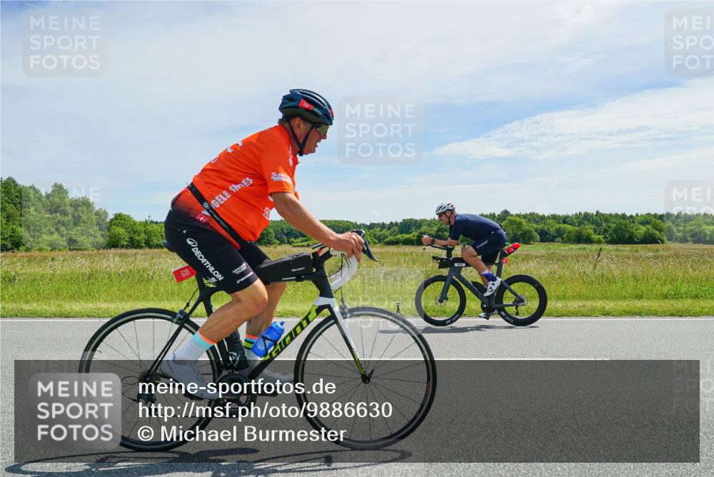 21.06.2026 - Viking Triathlon Michael Burmester http://msf.ph/oto/9886630 21.06.2026 11:50:33 Radfahren 33, 76, 92, 107, 151, 174, 229, 297, 351, 376, 385, 414, 422, 512, 557, 574, 618, 641, 641 meine-sportfotos.de