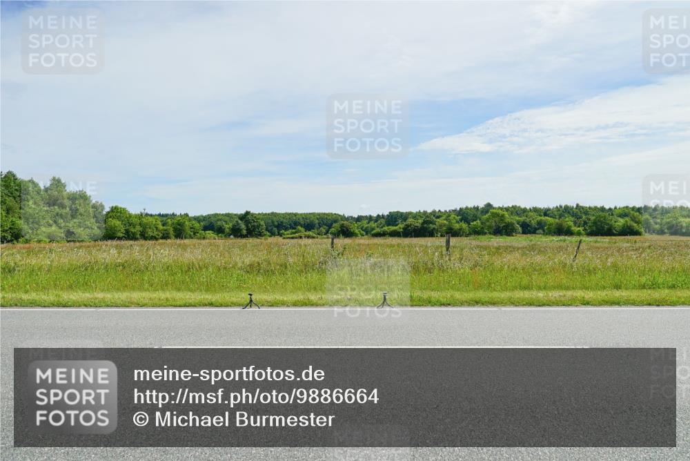 21.06.2026 - Viking Triathlon Michael Burmester http://msf.ph/oto/9886664 21.06.2026 11:50:38 Radfahren 33, 88, 92, 107, 151, 174, 195, 229, 351, 376, 385, 414, 422, 512, 557, 574, 618, 641, 641 meine-sportfotos.de