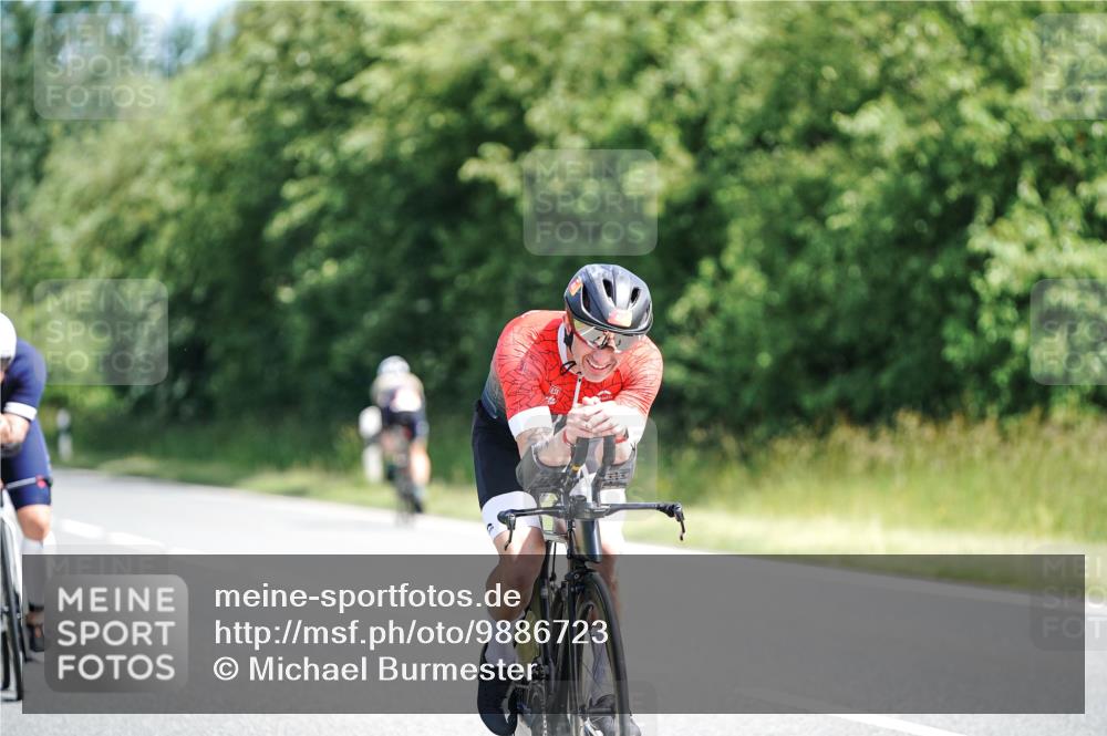 21.06.2026 - Viking Triathlon Michael Burmester http://msf.ph/oto/9886723 21.06.2026 11:29:56 Radfahren 34, 45, 125, 127, 150, 167, 188, 220, 300, 327, 333, 340, 356, 464, 519, 601, 615, 646, 656, 663 meine-sportfotos.de