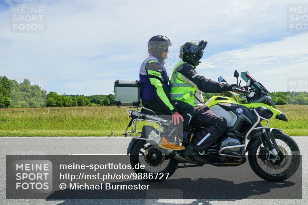 21.06.2026 - Viking Triathlon Michael Burmester http://msf.ph/oto/9886727 21.06.2026 11:51:46 Radfahren 325, 359, 377, 566, 626 meine-sportfotos.de
