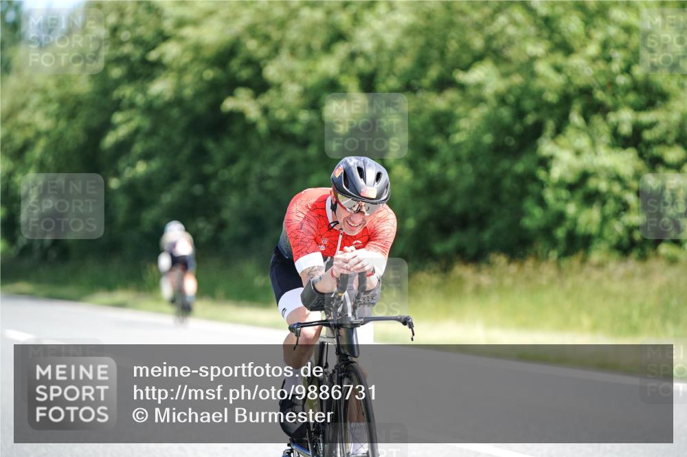 21.06.2026 - Viking Triathlon Michael Burmester http://msf.ph/oto/9886731 21.06.2026 11:29:56 Radfahren 34, 45, 125, 127, 150, 167, 188, 220, 300, 327, 333, 340, 356, 464, 519, 601, 615, 646, 656, 663 meine-sportfotos.de