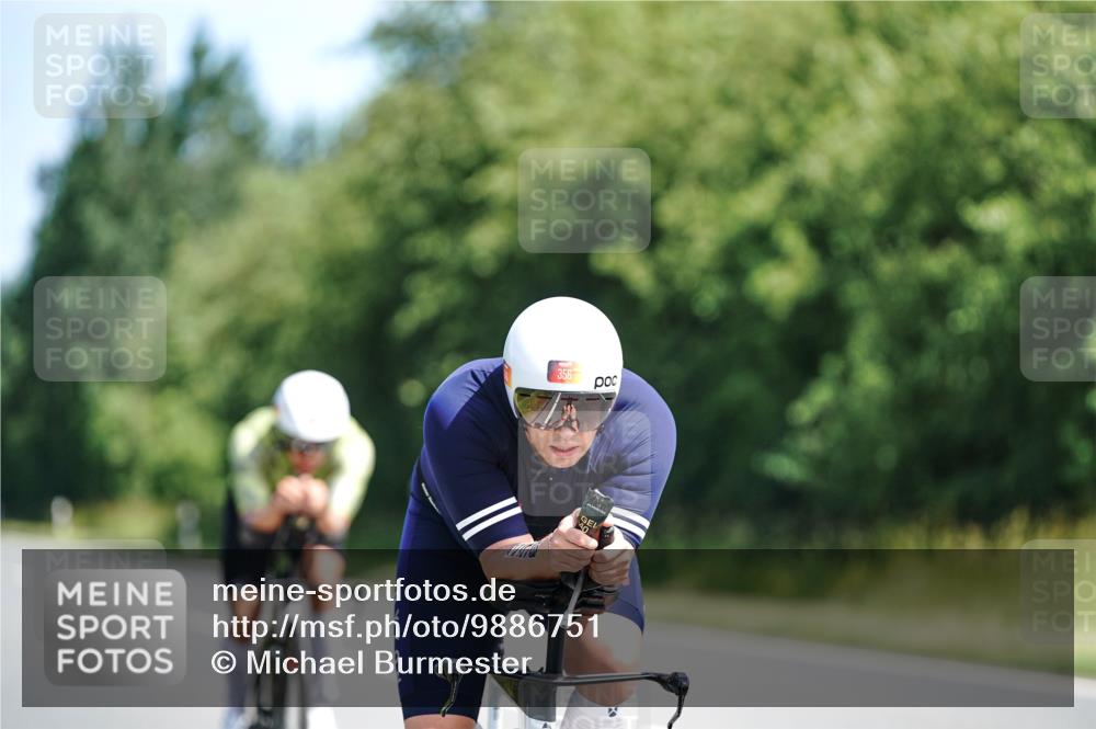 21.06.2026 - Viking Triathlon Michael Burmester http://msf.ph/oto/9886751 21.06.2026 11:29:57 Radfahren 27, 34, 45, 125, 127, 150, 167, 188, 220, 300, 327, 333, 340, 356, 464, 519, 601, 610, 615, 646, 656, 663 meine-sportfotos.de