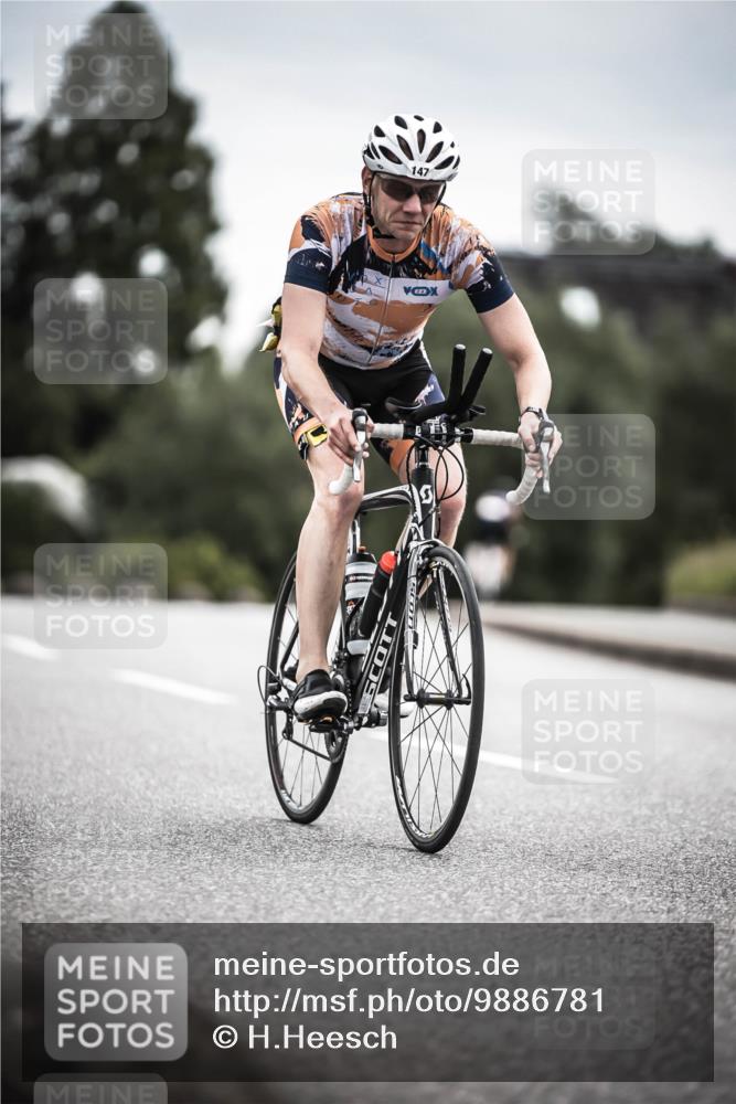 21.06.2026 - 29. Vierlanden-Triathlon H.Heesch http://msf.ph/oto/9886781 21.06.2026 10:42:26 Radfahren 5, 75, 147, 449 meine-sportfotos.de