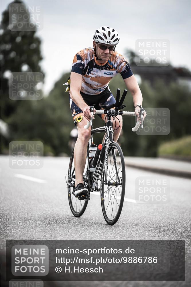 21.06.2026 - 29. Vierlanden-Triathlon H.Heesch http://msf.ph/oto/9886786 21.06.2026 10:42:26 Radfahren 5, 75, 147, 449 meine-sportfotos.de