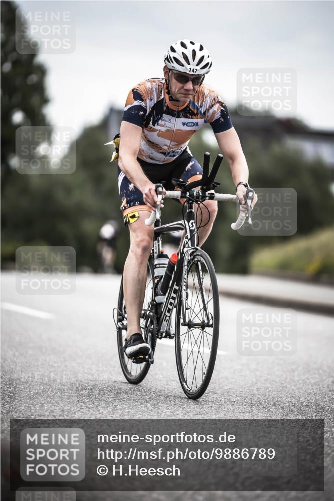 21.06.2026 - 29. Vierlanden-Triathlon H.Heesch http://msf.ph/oto/9886789 21.06.2026 10:42:26 Radfahren 5, 75, 147, 449 meine-sportfotos.de