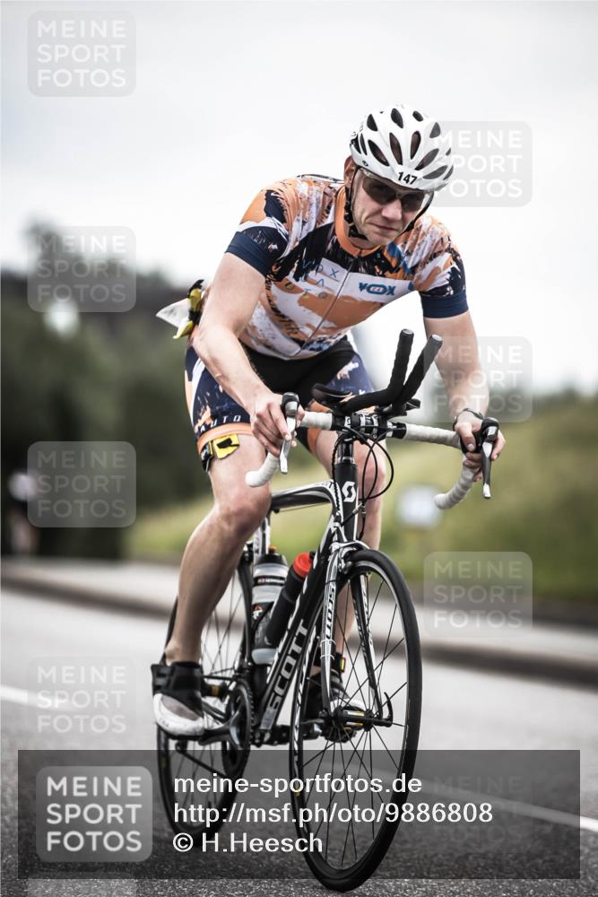 21.06.2026 - 29. Vierlanden-Triathlon H.Heesch http://msf.ph/oto/9886808 21.06.2026 10:42:27 Radfahren 5, 75, 147, 449 meine-sportfotos.de