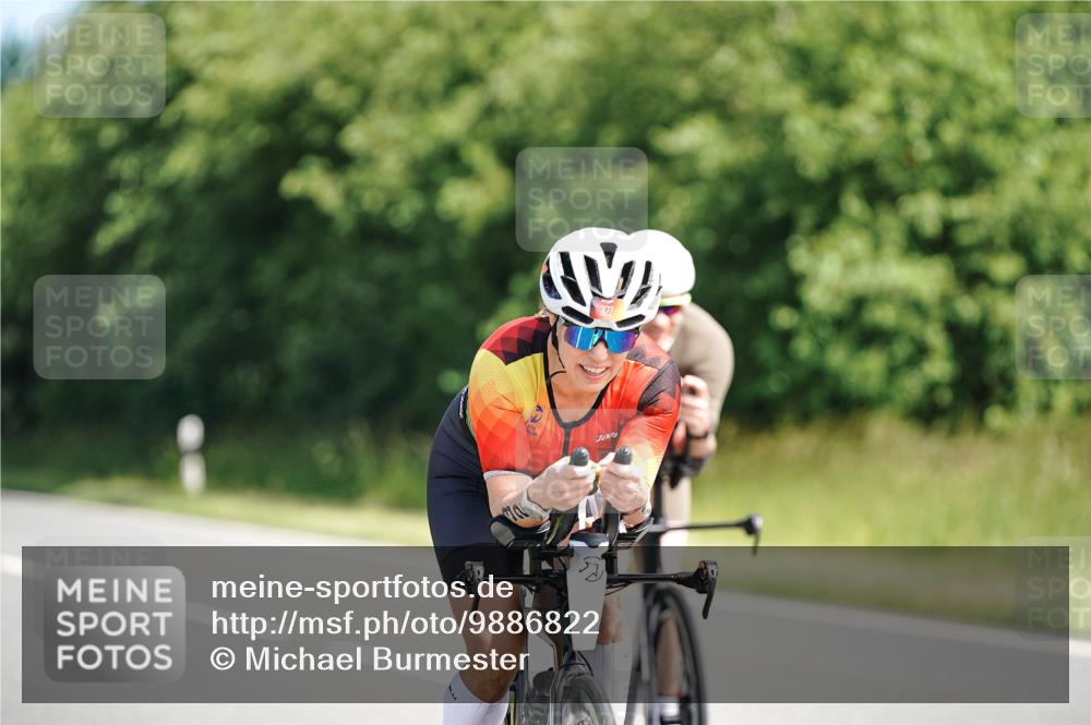 21.06.2026 - Viking Triathlon Michael Burmester http://msf.ph/oto/9886822 21.06.2026 11:30:03 Radfahren 27, 34, 45, 125, 127, 167, 188, 220, 300, 327, 333, 340, 356, 464, 519, 601, 610, 615, 646, 647, 656, 663 meine-sportfotos.de