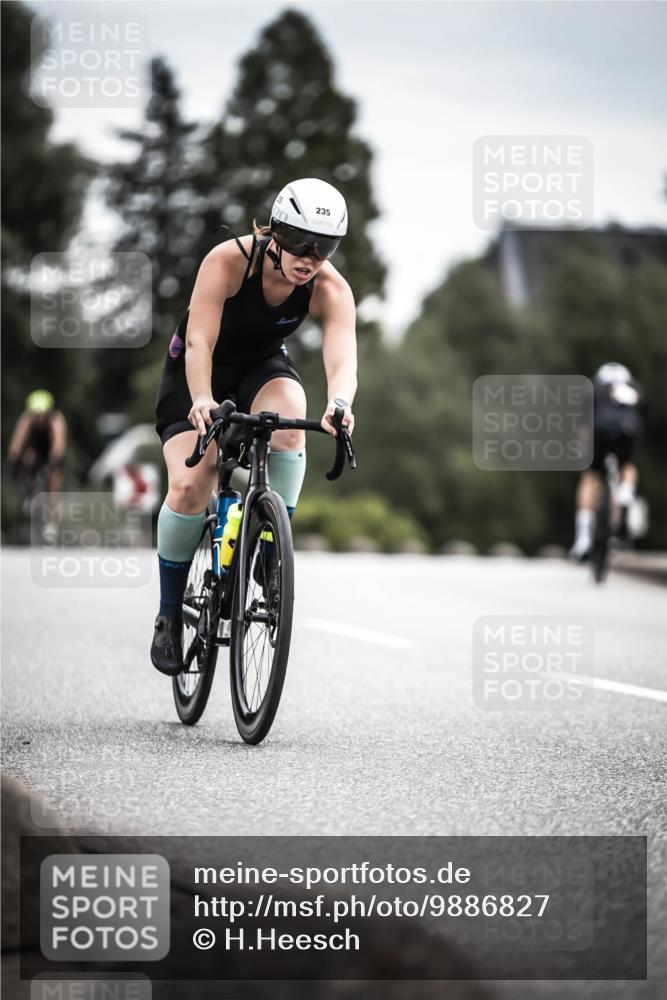 21.06.2026 - 29. Vierlanden-Triathlon H.Heesch http://msf.ph/oto/9886827 21.06.2026 10:42:45 Radfahren 91, 217, 235 meine-sportfotos.de