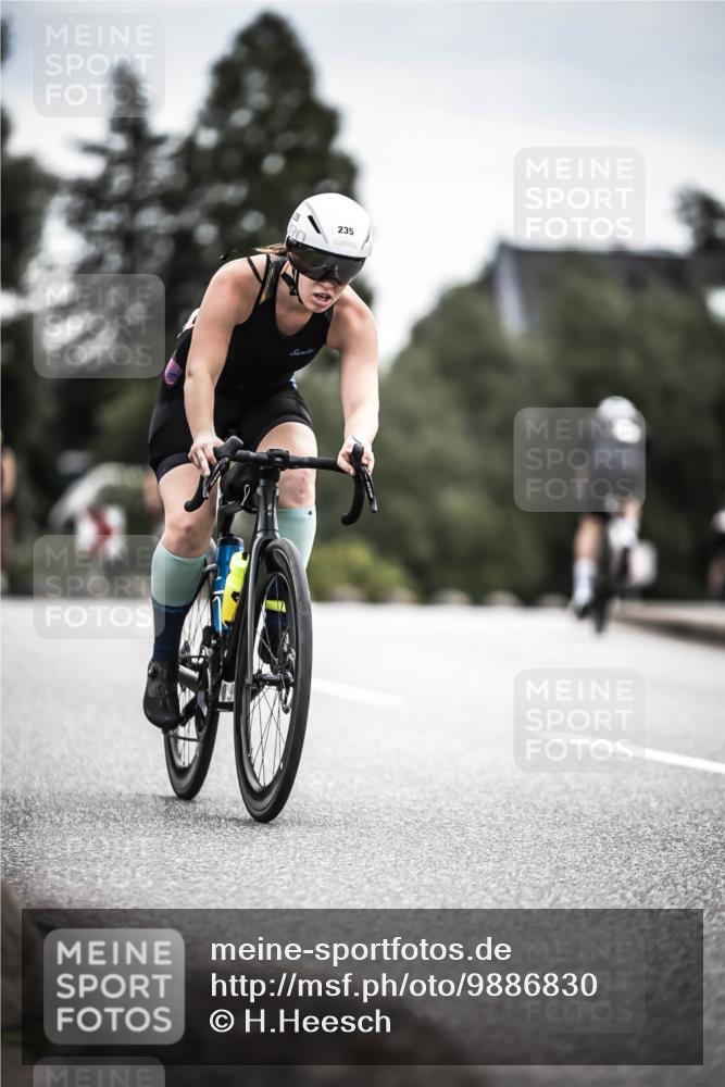 21.06.2026 - 29. Vierlanden-Triathlon H.Heesch http://msf.ph/oto/9886830 21.06.2026 10:42:45 Radfahren 91, 217, 235 meine-sportfotos.de