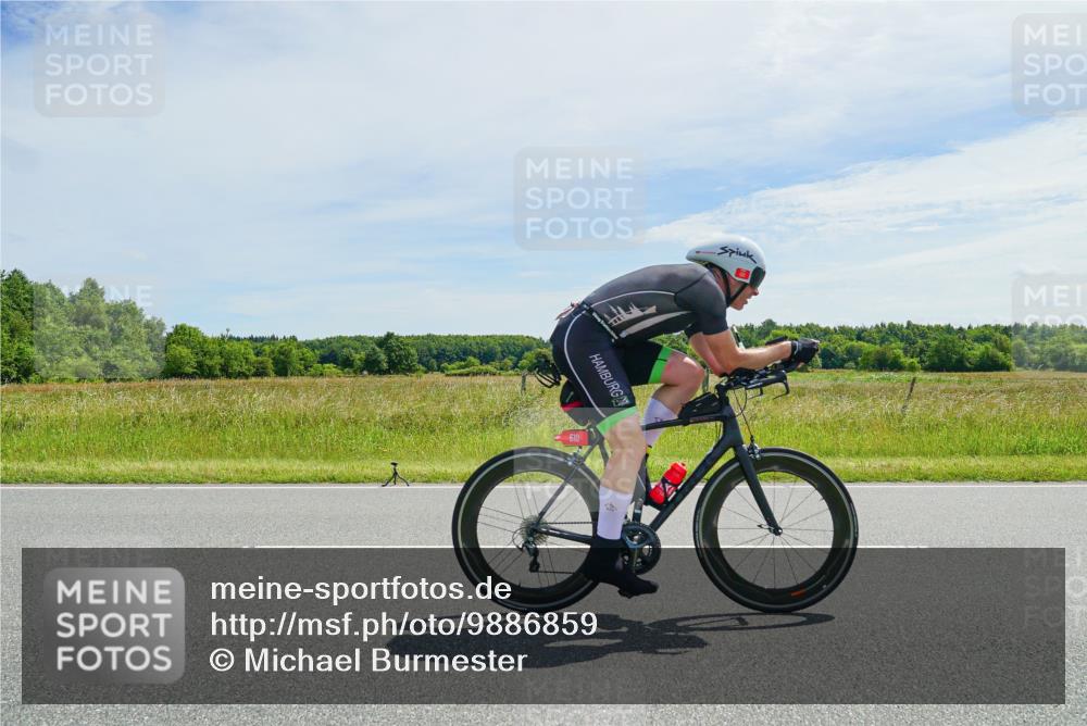 21.06.2026 - Viking Triathlon Michael Burmester http://msf.ph/oto/9886859 21.06.2026 11:53:01 Radfahren 104, 109, 135, 145, 160, 178, 202, 383, 446, 452, 496, 500, 515, 603, 610 meine-sportfotos.de