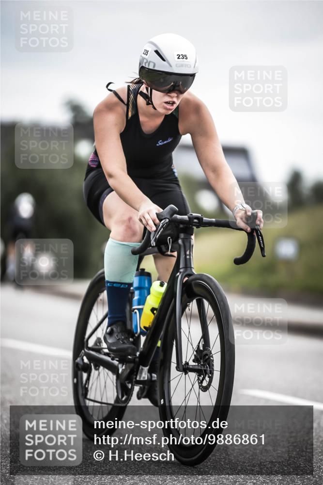21.06.2026 - 29. Vierlanden-Triathlon H.Heesch http://msf.ph/oto/9886861 21.06.2026 10:42:45 Radfahren 91, 217, 235 meine-sportfotos.de