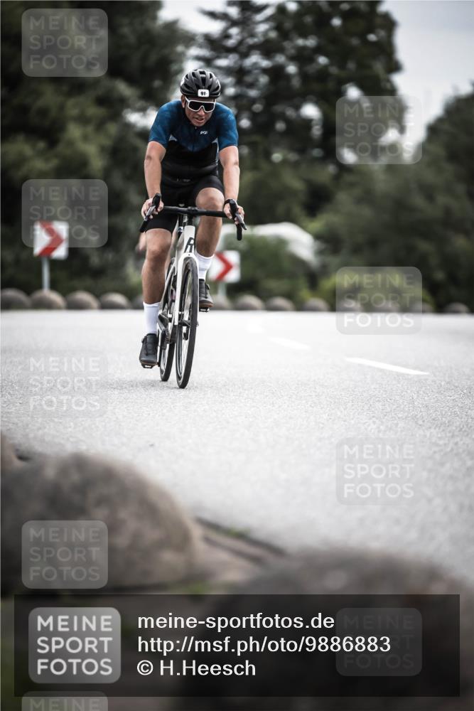 21.06.2026 - 29. Vierlanden-Triathlon H.Heesch http://msf.ph/oto/9886883 21.06.2026 10:42:49 Radfahren 91, 217, 235, 266, 338 meine-sportfotos.de