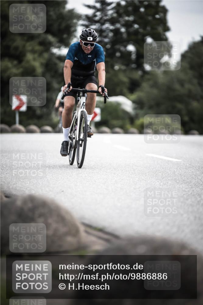 21.06.2026 - 29. Vierlanden-Triathlon H.Heesch http://msf.ph/oto/9886886 21.06.2026 10:42:49 Radfahren 91, 217, 235, 266, 338 meine-sportfotos.de