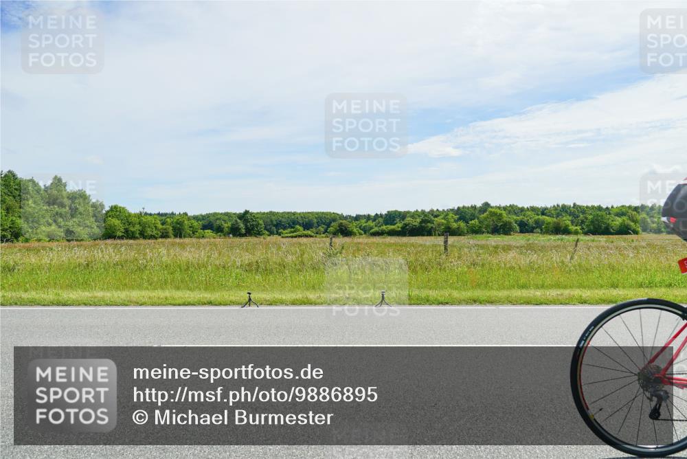 21.06.2026 - Viking Triathlon Michael Burmester http://msf.ph/oto/9886895 21.06.2026 11:53:31 Radfahren 1, 4, 59, 339, 400, 400, 538 meine-sportfotos.de
