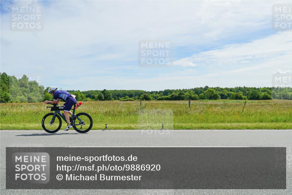 21.06.2026 - Viking Triathlon Michael Burmester http://msf.ph/oto/9886920 21.06.2026 11:53:36 Radfahren 1, 4, 59, 339, 400, 400, 538, 539 meine-sportfotos.de
