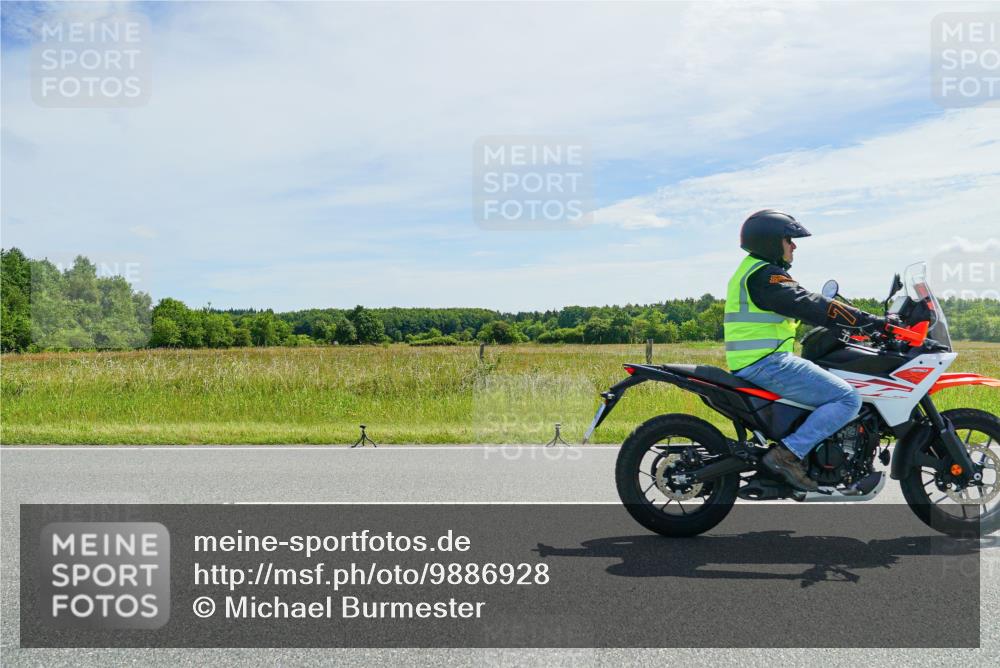 21.06.2026 - Viking Triathlon Michael Burmester http://msf.ph/oto/9886928 21.06.2026 11:53:45 Radfahren 1, 4, 59, 62, 217, 339, 363, 398, 400, 458, 539 meine-sportfotos.de