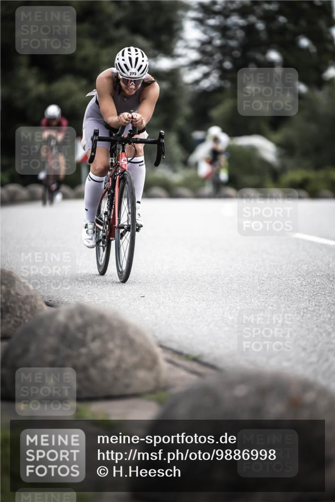 21.06.2026 - 29. Vierlanden-Triathlon H.Heesch http://msf.ph/oto/9886998 21.06.2026 10:43:01 Radfahren 122, 157, 273 meine-sportfotos.de