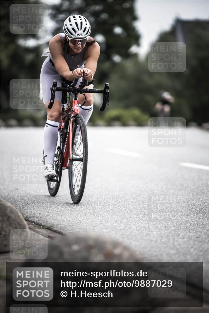 21.06.2026 - 29. Vierlanden-Triathlon H.Heesch http://msf.ph/oto/9887029 21.06.2026 10:43:01 Radfahren 122, 157, 273 meine-sportfotos.de