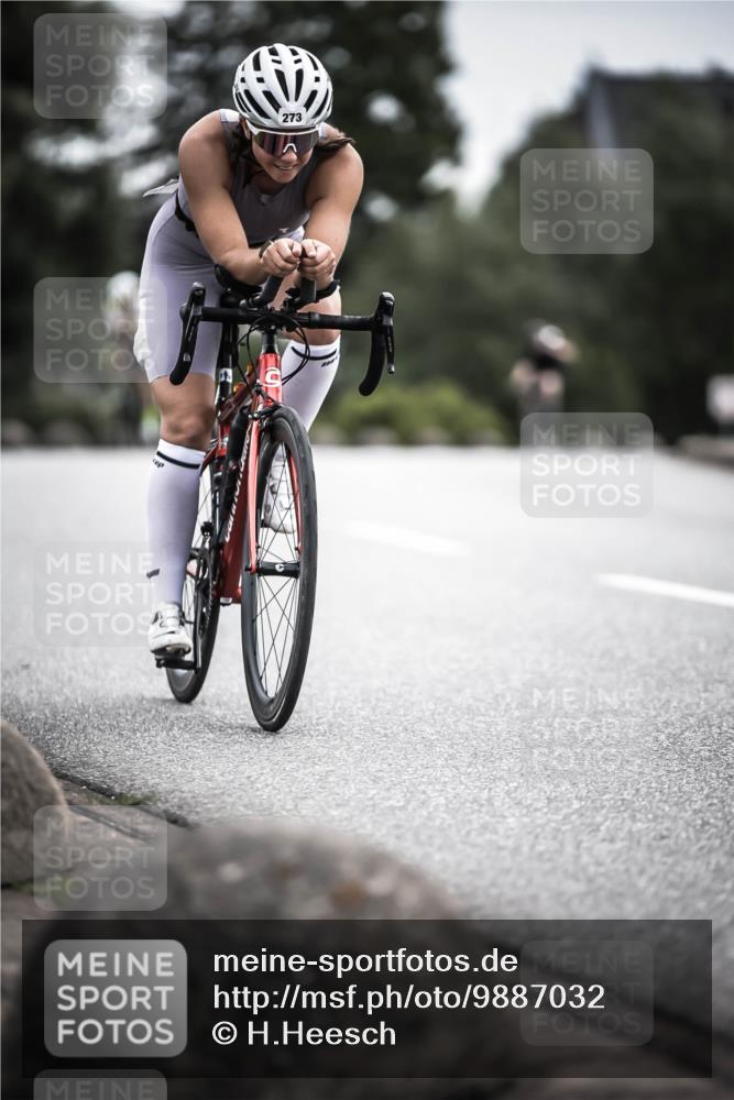 21.06.2026 - 29. Vierlanden-Triathlon H.Heesch http://msf.ph/oto/9887032 21.06.2026 10:43:02 Radfahren 122, 157, 273 meine-sportfotos.de