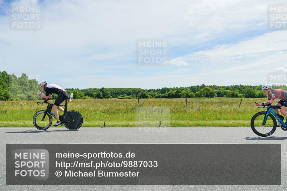 21.06.2026 - Viking Triathlon Michael Burmester http://msf.ph/oto/9887033 21.06.2026 11:54:33 Radfahren 19, 81, 114, 234, 243, 264, 265, 392, 417, 447, 530, 627, 662 meine-sportfotos.de