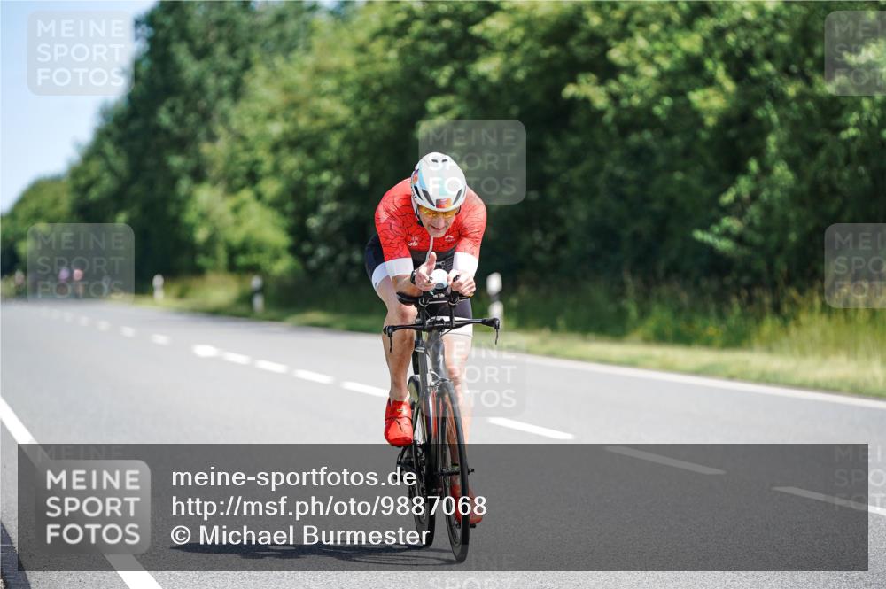 21.06.2026 - Viking Triathlon Michael Burmester http://msf.ph/oto/9887068 21.06.2026 11:30:37 Radfahren 152, 152, 175, 229, 296, 393, 405, 647 meine-sportfotos.de