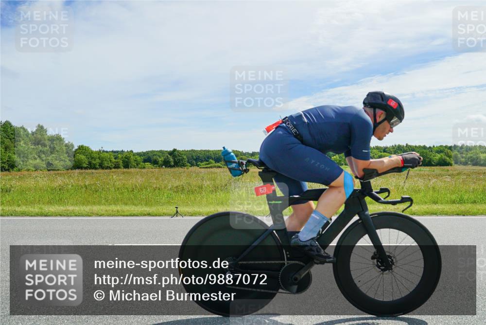 21.06.2026 - Viking Triathlon Michael Burmester http://msf.ph/oto/9887072 21.06.2026 11:54:40 Radfahren 2, 19, 114, 234, 243, 264, 265, 392, 399, 417, 447, 530, 627, 662 meine-sportfotos.de