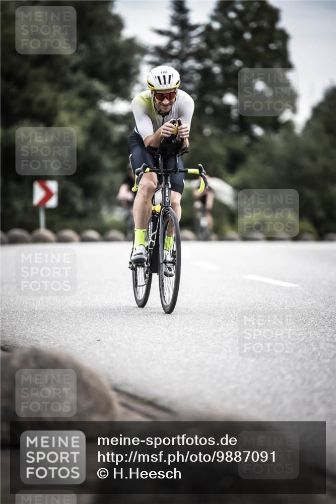21.06.2026 - 29. Vierlanden-Triathlon H.Heesch http://msf.ph/oto/9887091 21.06.2026 10:43:06 Radfahren 19, 122, 157, 273 meine-sportfotos.de