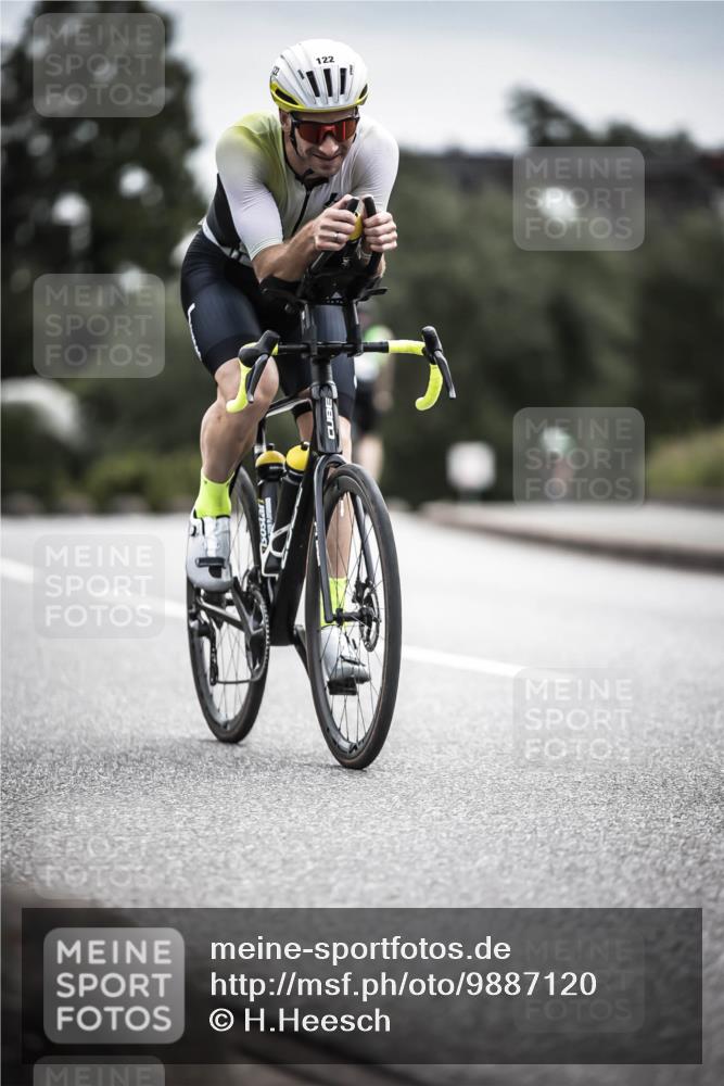 21.06.2026 - 29. Vierlanden-Triathlon H.Heesch http://msf.ph/oto/9887120 21.06.2026 10:43:06 Radfahren 19, 122, 157, 273 meine-sportfotos.de