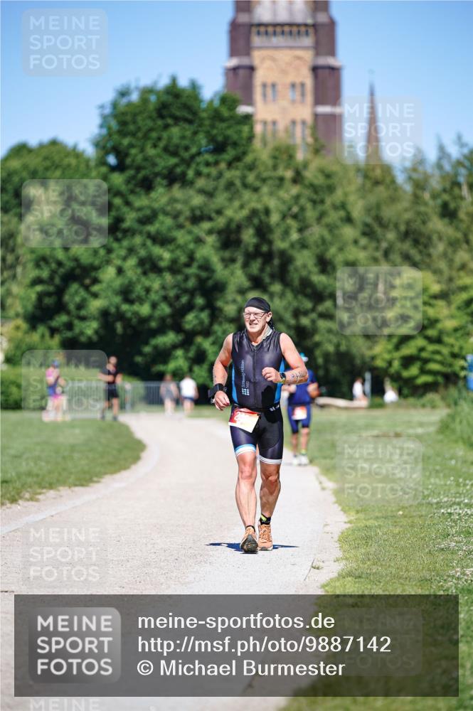 21.06.2026 - Viking Triathlon Michael Burmester http://msf.ph/oto/9887142 21.06.2026 16:24:13 Radfahren  meine-sportfotos.de
