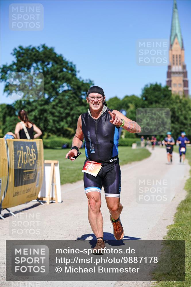 21.06.2026 - Viking Triathlon Michael Burmester http://msf.ph/oto/9887178 21.06.2026 16:24:20 Radfahren  meine-sportfotos.de